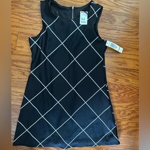 Tiana B. Black and White Cocktail mini A-Line Dress. Sleeveless